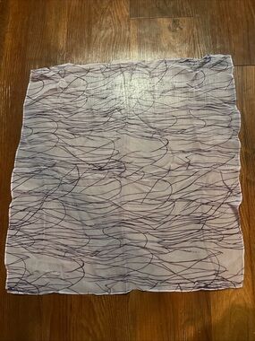 Kenneth Cole Lavender Scarf with Dark Purple Abstract Lines